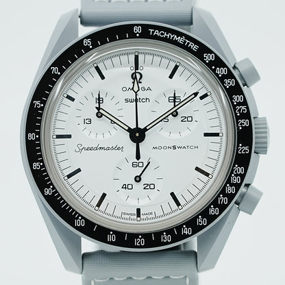 【未使用品】スウォッチ オメガ MOONSWATCH 1965 腕時計 SO33M106 ホワイト メンズ
